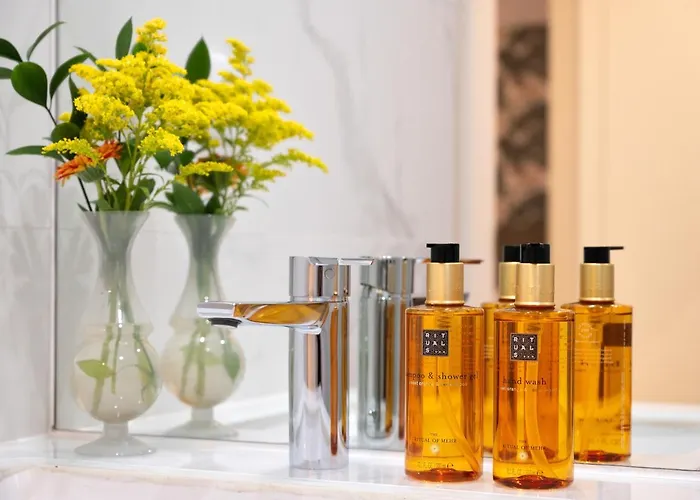 Strelitzia Apartment, By Bolhao Residences