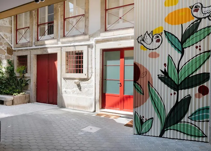 Strelitzia Apartment, By Bolhao Residences