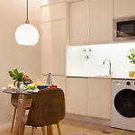 Strelitzia Apartment, By Bolhao Residences *