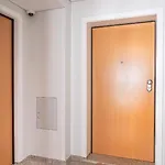 Strelitzia Apartment, By Bolhao Residences Porto